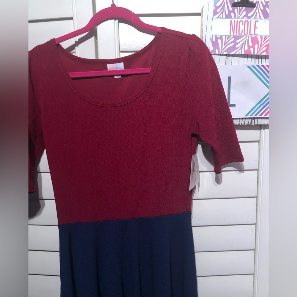 NWT - LuLaRoe Nicole dress- size large
